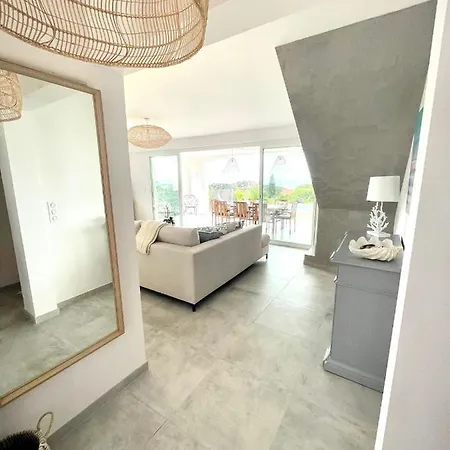 Villa 195m² - Vue - Piscine - Parking La Croix-Valmer