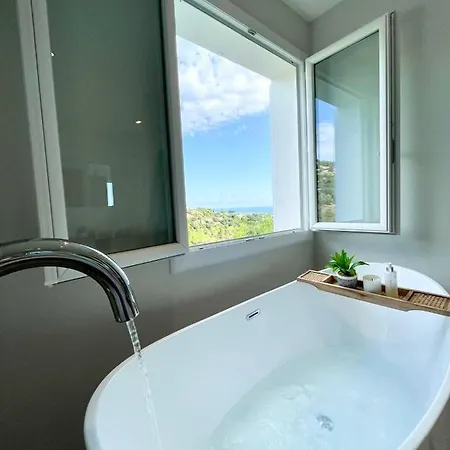 195m² - Vue - Piscine - Parking *